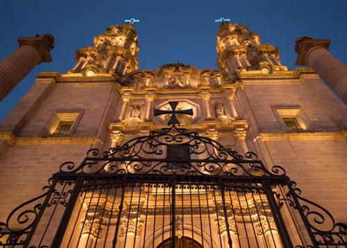 Gran Basílica de San Juan, pocito de la Virgen in San Juan de los Lagos, Mexico