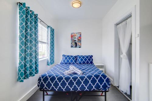 Charming Large Studio Near Ocean Dr - South Beach in Miami Beach, USA
