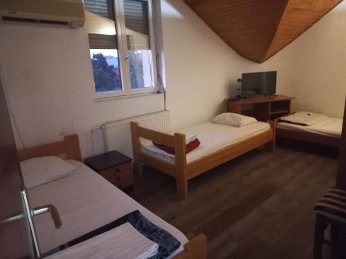 Hotel Duga - image 4