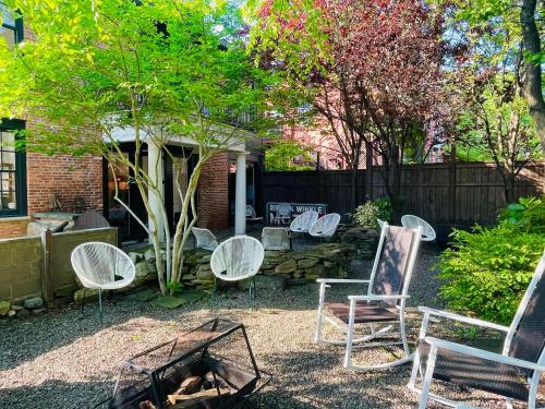 Wm. Farmer and Sons Boarding & Barroom