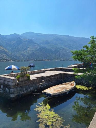 Old stone house Danka in Mou