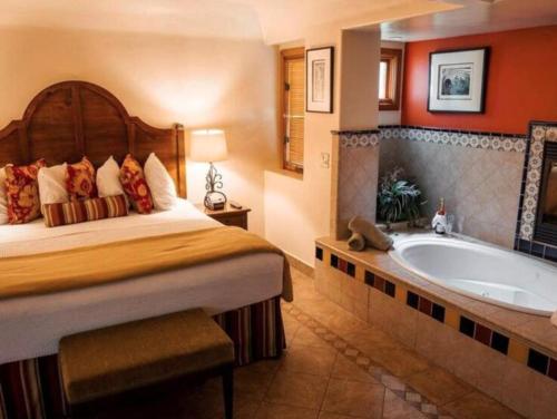 Los Arboles Hotel in Palm Springs, USA