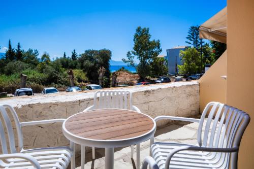 Ionio Hotel - image 11