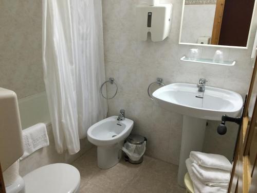 Hotel Esquirol - image 13
