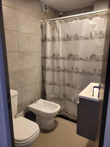 One-Bedroom Apartment image 2