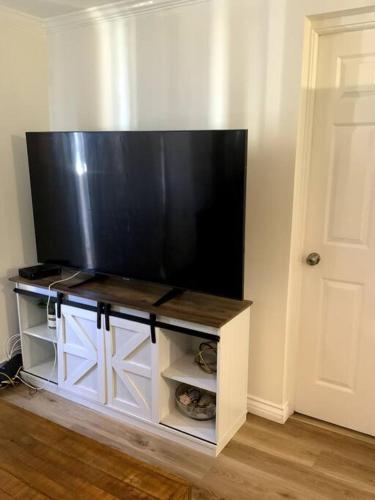 Cozy Centrally-located Condo in Honolulu - 30 day minimum stay in Honolulu Airport