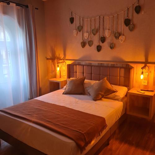 Luxury Green Hostal Madrid - image 9