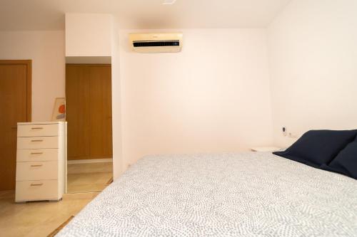 Sand Beach Las Canteras - image 5