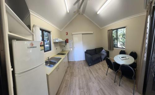 1770 Holiday Village in แอกเนส วอเตอร์