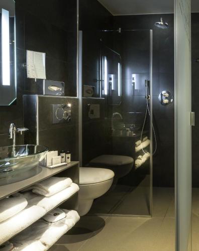 Lyric Hotel Paris Opera - image 9