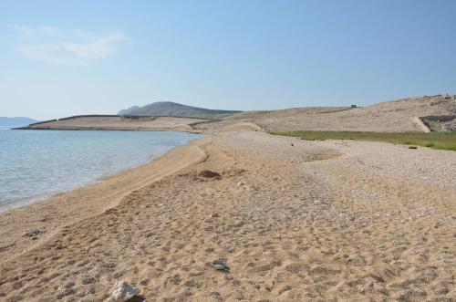 pludmale, Secluded fisherman's cottage Cove Prnjica, Pag - 23456 in Kolan