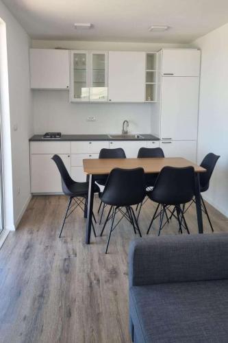 virtuve, Secluded fisherman's cottage Cove Prnjica, Pag - 23456 in Kolan