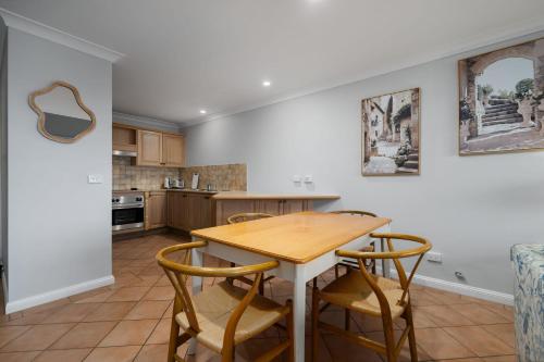 Apartment on William in CBD - 2 Bed 2 Bath Wi-Fi, Bathurst (foto 5)