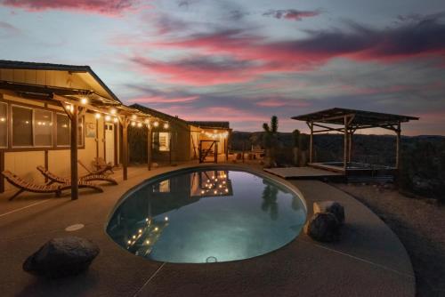 Warren Vista Ranch - Heated Pool, Hot Tub! home