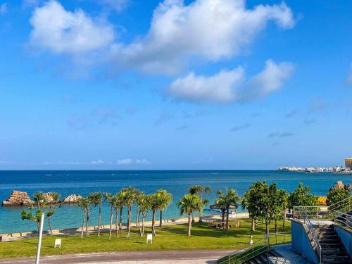 沖縄本島 Paradiso北谷 4つ星 シングルルーム プール