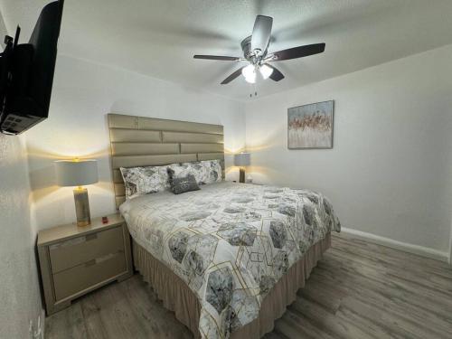 Stylish apartment near the Strip !!!