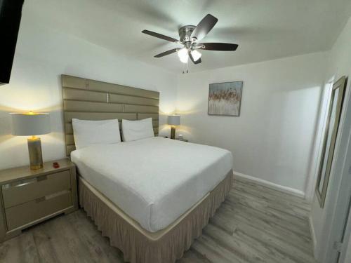 Stylish apartment near the Strip !!!