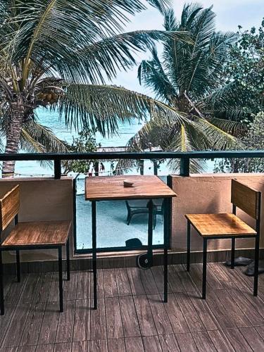 Kilátás, Crown Beach villas - direct access to bikini beach in Maldív-szigetek