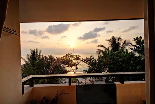 Kilátás, Crown Beach villas - direct access to bikini beach in Maldív-szigetek