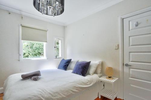 3 Bedroom House Family Friendly Surry Hills 2 E-Bikes Included - image 7