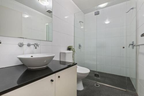 A Modern Studio for 6 Next to Darling Harbour - image 9