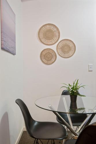 A Modern Studio for 6 Next to Darling Harbour - image 2