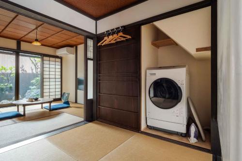 Anzu an Machiya House - image 2