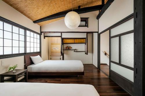 Japanese-Style Townhouse image 8