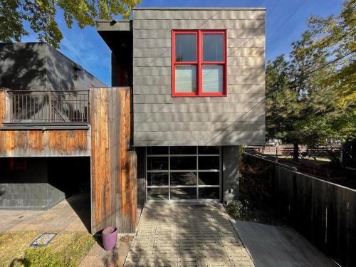 Stunning Modern Apartment, One Of A Kind! - Bozeman