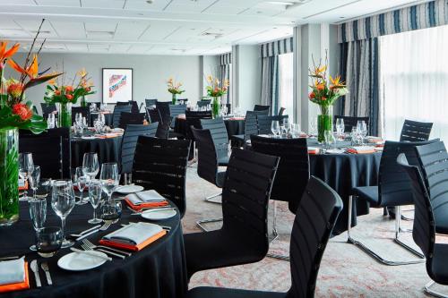 Leicester Marriott Hotel - image 12