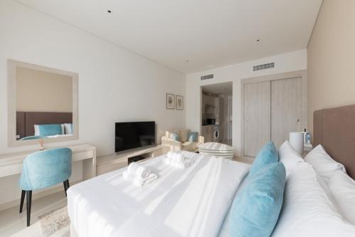 LUXE Studio at Seven Palm with Infinity Pool, Dubai (photo 6)