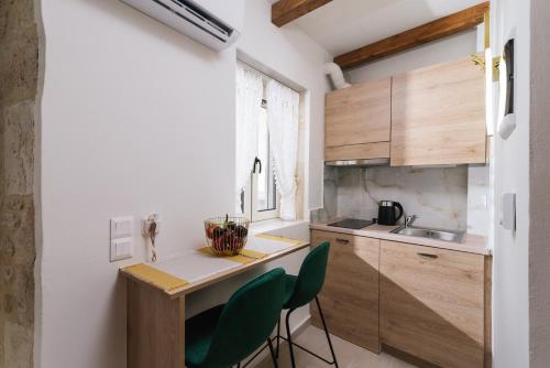 Kitchen, The center of Crete in Agia Varvara