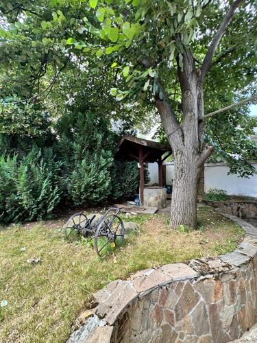 Lea Hause with swimming pool,Jacuzzi in Vitosha montain and free parking, Sofía (foto 11)