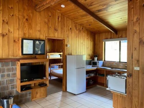 Woodbine Park Eco Cabin 13 - Photo 4 in Merimbula, Australia