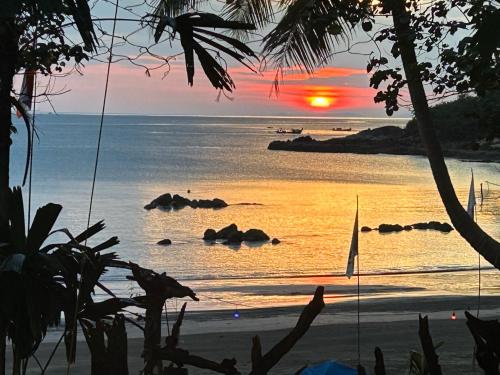 Eternal Forest Beach Bar&Bungalow in เกาะช้าง