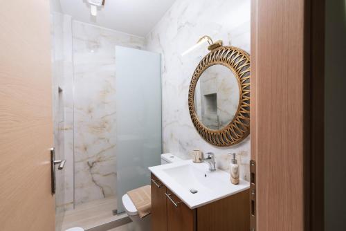 Shower, The center of Crete - Ioulia in Agia Varvara