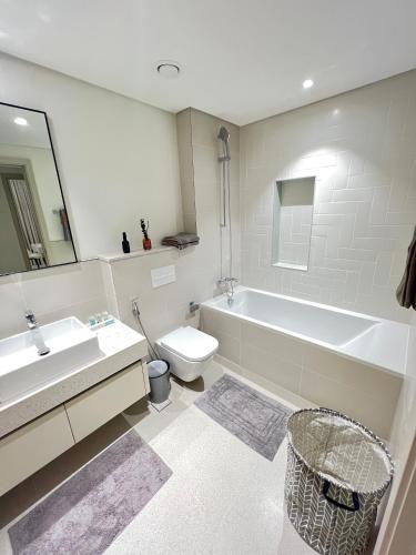 2BR Apartments Fantastic sea view and Private Beach, Dubai (photo 7)