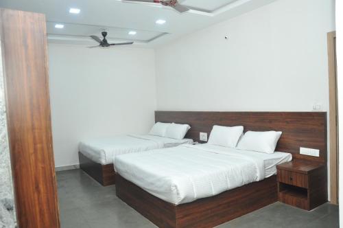 Besuge comforts in พัสวนาฮัลลี