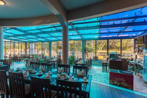 Great food & dining