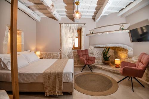 Pavlina in Perama with 4 bedrooms and 4 bathrooms in Kouloukonas