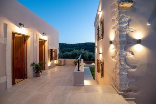 Exterior view, Pavlina in Perama with 4 bedrooms and 4 bathrooms in Kouloukonas