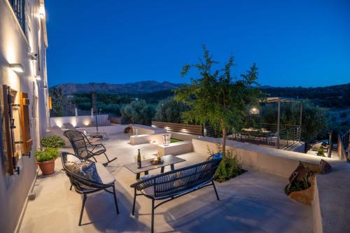 Balcony/terrace, Pavlina in Perama with 4 bedrooms and 4 bathrooms in Kouloukonas