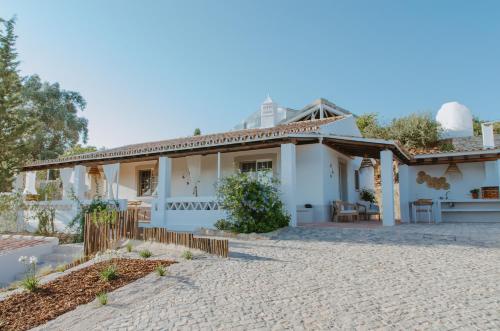Slow House Green Villa in Campina