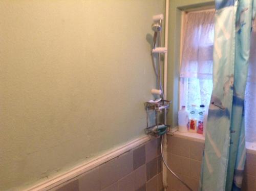 Cozy2bed Apartment Near City Center - image 3