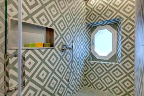 Prestige Penthouse with private Spa Gym and Terrace by Mamo Florence - image 4