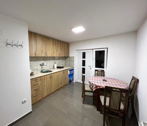 ห้องครัว, Apartment Velago in ซเลติบอร์