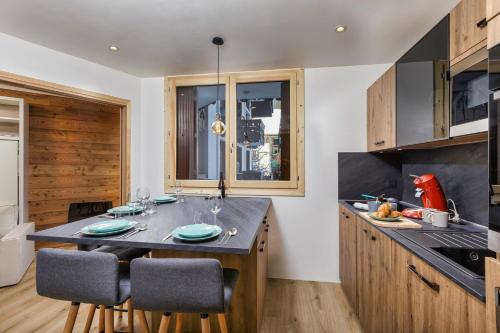 Kitchen, Chamonix Sud - Triolet A109 - Happy Rentals in Le Lyret