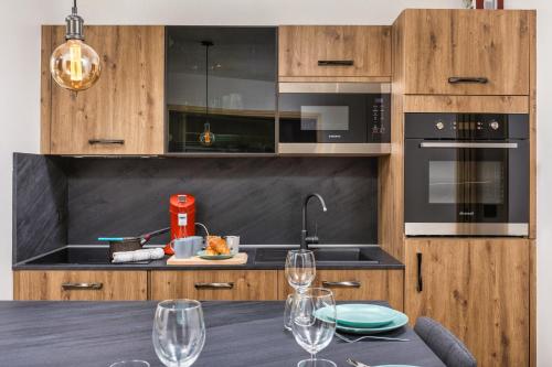 Kitchen, Chamonix Sud - Triolet A109 - Happy Rentals in Le Lyret