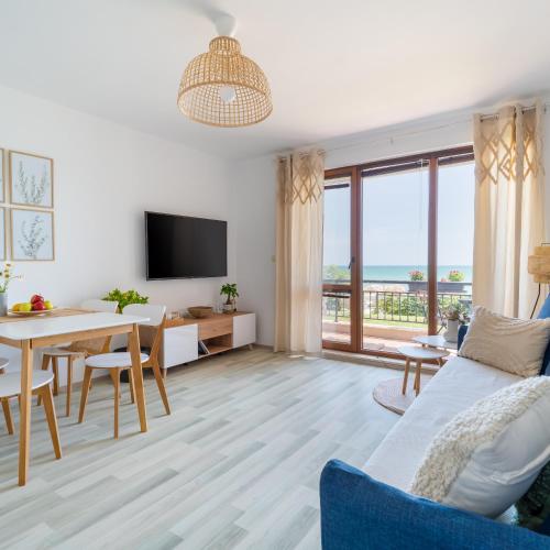 Apartments Poemia- sea view, Free Parking, complex Carpe Diem, Balchik (photo 6)