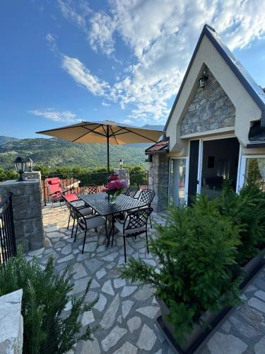 Oprema, Villagio in Sotonići